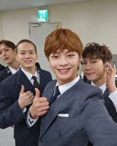Yook Sung-jae Instagram - 우리들의 11주년 🥳 고마워 멜로디! #멜로디덕분이야