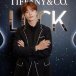 Yook Sung-jae Instagram – @tiffanyandco
#광고 #Tiffanyandco #TiffanyLock #Tiffanypartner #티파니앤코 #티파니락 

부산 신세계백화점 센텀시티점에서 열린 
티파니앤코 팝업 스토어 많이 구경오세요!