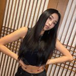 Yoon Bo-ra Instagram - How was your day? ✌🏼😛
