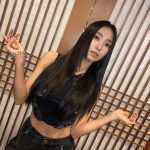 Yoon Bo-ra Instagram - How was your day? ✌🏼😛