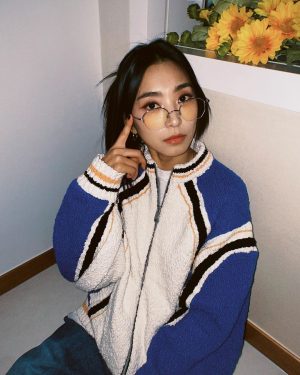 Yoon Bo-ra Instagram - :3