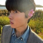 Yoon Chan-young Instagram - 새해 복 많이 받아요 Happy new year! 💐