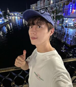 Yoon Doo-joon Instagram - 재밌게 잘 다녀왔습니다!! 엄청 춥네요 한국 감기 조심하시구 이번주도 화이팅!!!!!!으랏차