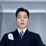 Yoon Doo-joon Instagram - 모두들 날씨가 굉장히 추운데 건강하게 지내고 계십니까! 이번주도 건강하고 안전하게 보내봅시다👍💡