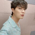 Yoon Doo-joon Instagram – 요새는 계속 날씨가 흐리네요.
그래도 축 쳐지지 말고 이번주도 으랏차차 합시다!!!!!!! 
화이팅!