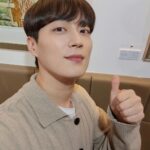 Yoon Doo-joon Instagram - 다들 건강하게 잘 지내고 계신가요?! 활동 끝난지 벌써 2주가 됐다는게 믿기지가 않습니다..... 다들 이번 주도 건강하게 보내시고 화이팅입니다!!!!!