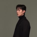 Yoon Doo-joon Instagram - 어제부터 비가 계속 오네요☔️ 우산 꼭 챙기시고 오늘 녹화현장 오시는 분들은 안전하게 와주세요!!이번주도 힘내봅시다 화이팅!💡