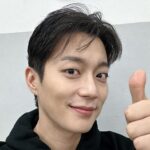 Yoon Doo-joon Instagram - 와 일하러 나가야 하는데 쉽지 않네요..하지만 이겨내봅시다! 이번주도 화이팅👍💡