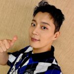Yoon Doo-joon Instagram - 감기가 진짜 오래가네요.. 한 주 동안 아프지마시고 건강을 잘 지켜봅시다! 이번주도 으랏차💪
