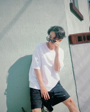 Jeonghan Instagram - 여름 끝인가 보다😎