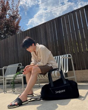 Jeonghan Instagram - @ysl @anthonyvaccarello 😎