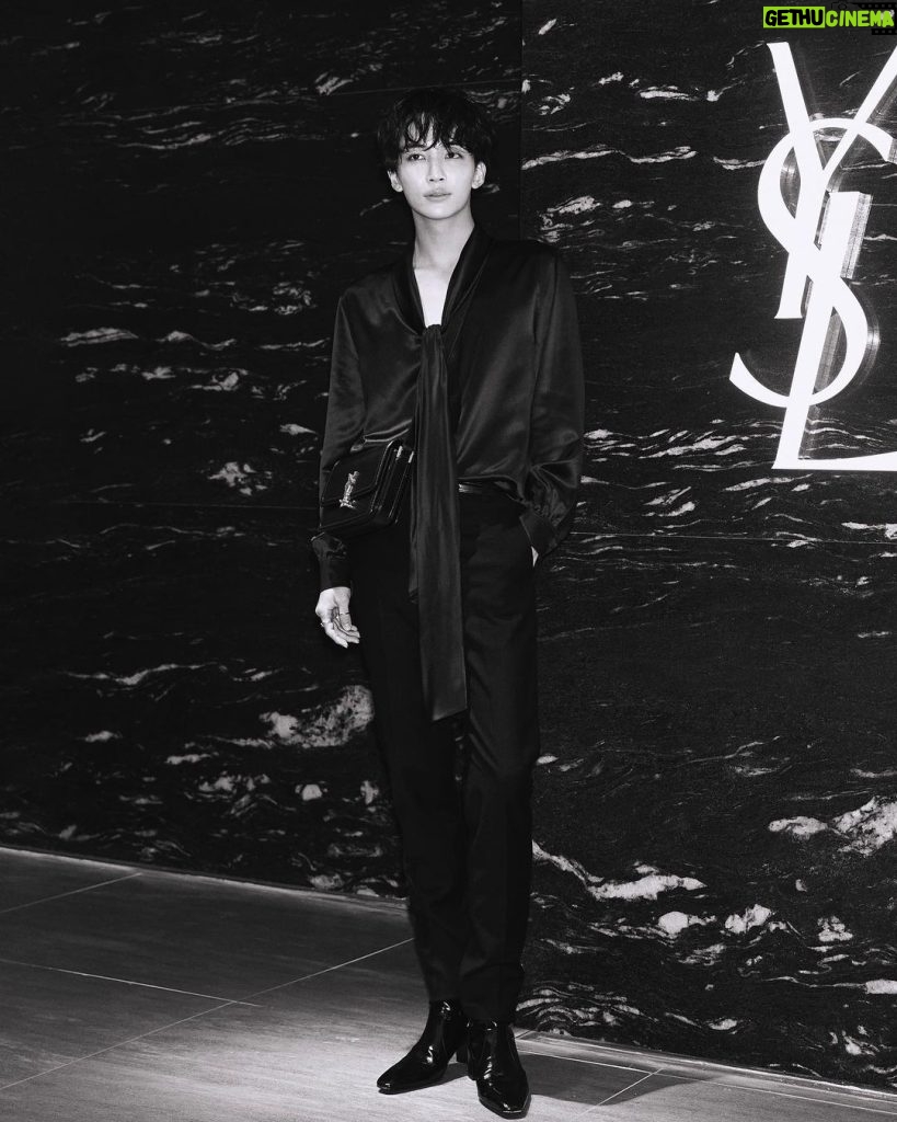 Yoon Jeong-han Instagram - @ysl @anthonyvaccarello 📸