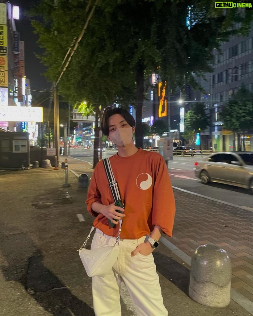 Yoon Jeong-han Instagram -