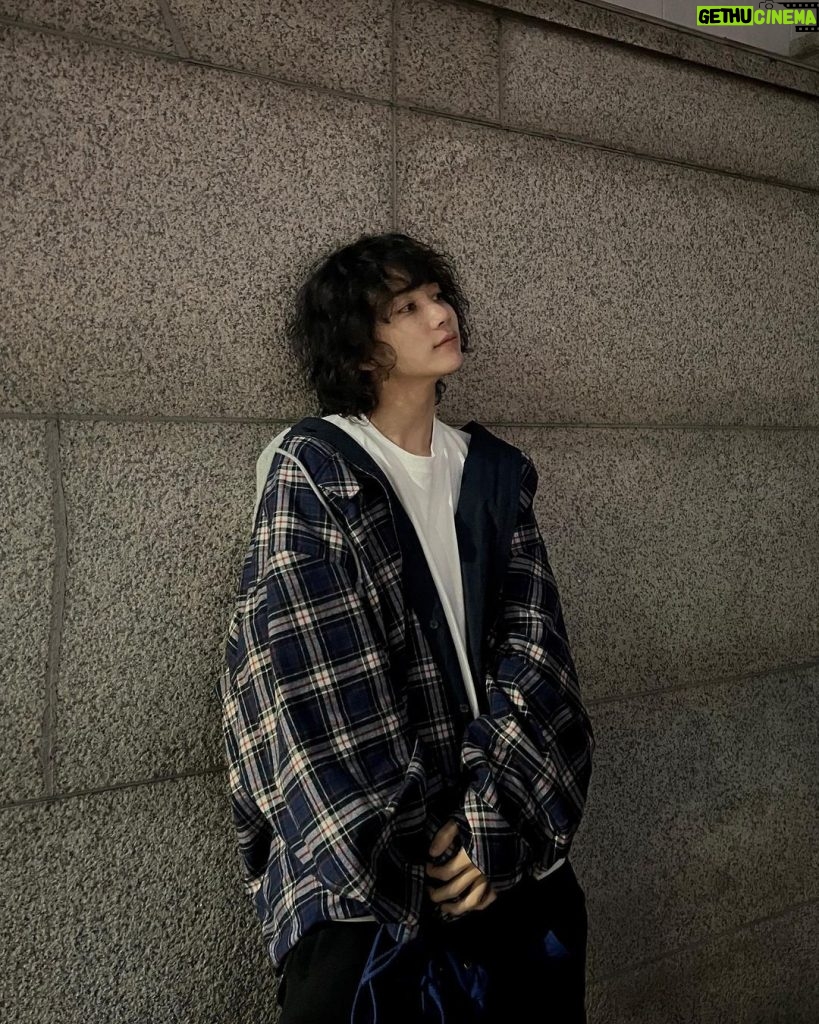 Yoon Jeong-han Instagram - 뽀글뽀글🙈