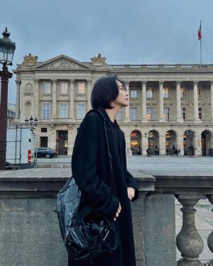 Jeonghan Instagram - 산책🤍
@ysl @anthonyvaccarello @emmanueltomasini