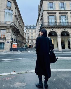 Yoon Jeong-han Instagram - 산책🤍 @ysl @anthonyvaccarello @emmanueltomasini