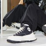 Yoon Jeong-han Instagram - #광고 @converse_kr 새 신을 신고 뛰어보자 팔짝😝 #런스타레거시