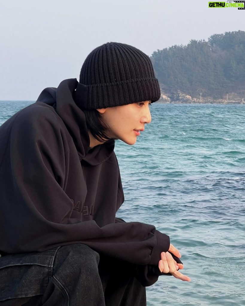 Yoon Jeong-han Instagram - 바다바다