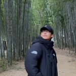 Yoon Jeong-han Instagram - 대나무 길 산책🎋