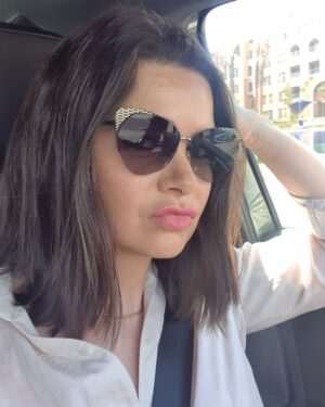 Yosra El Lozy Instagram - The Real Me vs. Me trying to look like most instagrammers