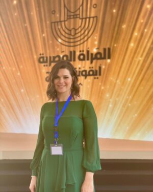 Yosra El Lozy Instagram - المرأة المصرية أيقونة النجاح... سعدت جداً باعتباري إحدى الأمهات المؤثرات على المجتمع بشكل إيجابي بسبب دورى فى نشر الوعى عن مشاكل الصم و ضعاف السمع فى مصر.  ولكن أسعدنى أكثر مقابلتى لمجموعة قوية جداً من الأمهات المثابرات اللاتي استطعن تخطى العديد من التحديات حتى جعلن أبنائهن أبطال فى مختلف المجالات.  It was an absolute honour being recognized as a Mother who was able to spread awareness about hearing loss issues in Egypt. The most amazing thing I encountered that day was meeting all these strong women and mothers who managed to stand by their children in their journeys to success. They are my role models and I salute them all. Photo by @ranaosama97 Dress @saraonsiofficial make-up @sohakhoury  hair @ahmed__mounir jewelry @glamour.jewellery styling @youmnamoustafa