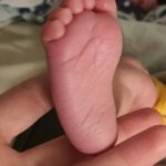 Yosra El Lozy Instagram - من حوالى أسبوعين، وصلت"نادية" بالسلامة الحمد لله 💕 وبكده بقيت "أم البنات" 🥰 شكراً لكل الناس اللى سألت عليا و وقفت جنبى لما كنت قلقانة من الولادة فى زمن الكورونا، و ربنا يقوّم كل الأمهات بالسلامة..