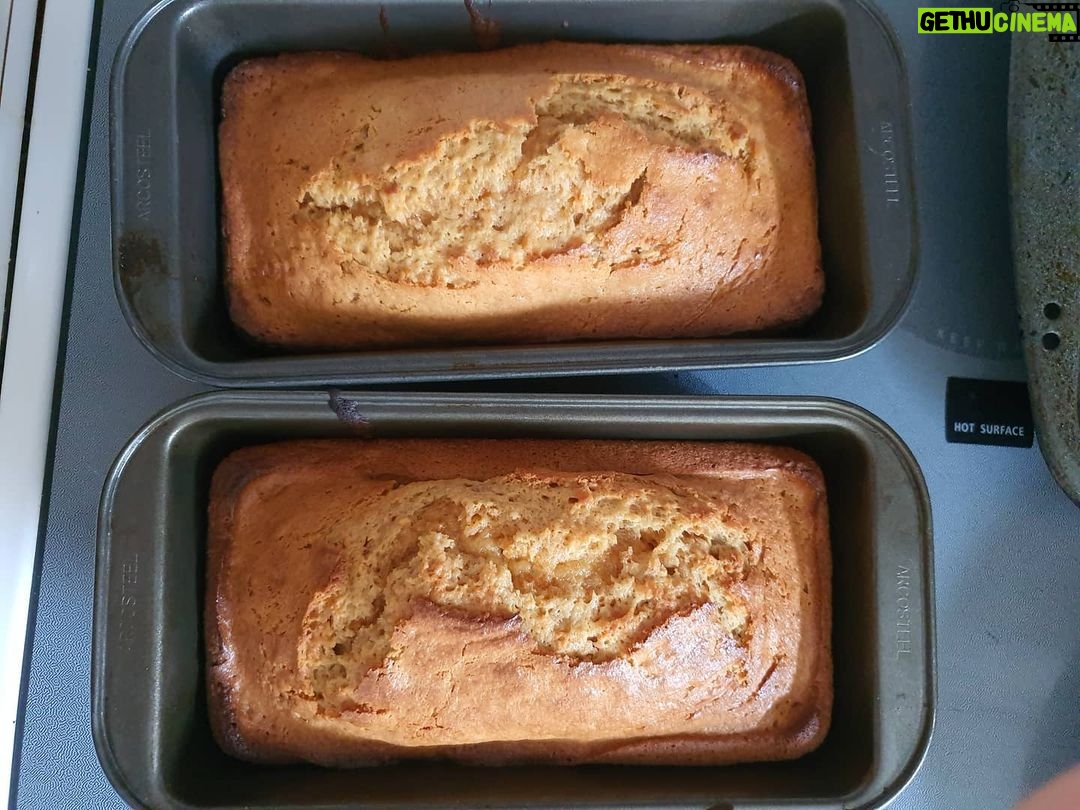 Yosra El Lozy Instagram - Homemade Carrot cake 👩🍳 Thanks to @dinazohdimorsy for sharing this recipe 😍