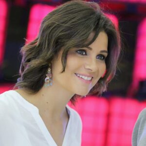 Yosra El Lozy Instagram - Behind the scenes of 500500 hospital song shoot, thank you @magedhamdyph for this lovely picture 💕من تصوير أغنية مستشفى ٥٠٠٥٠٠