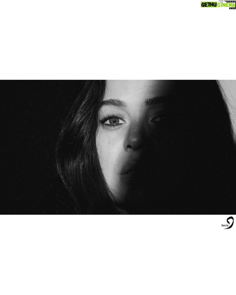 Yosra El Lozy Instagram - Featuring the beautiful @yosraellozyofficial by @danielsalib_photography Dplace Studio