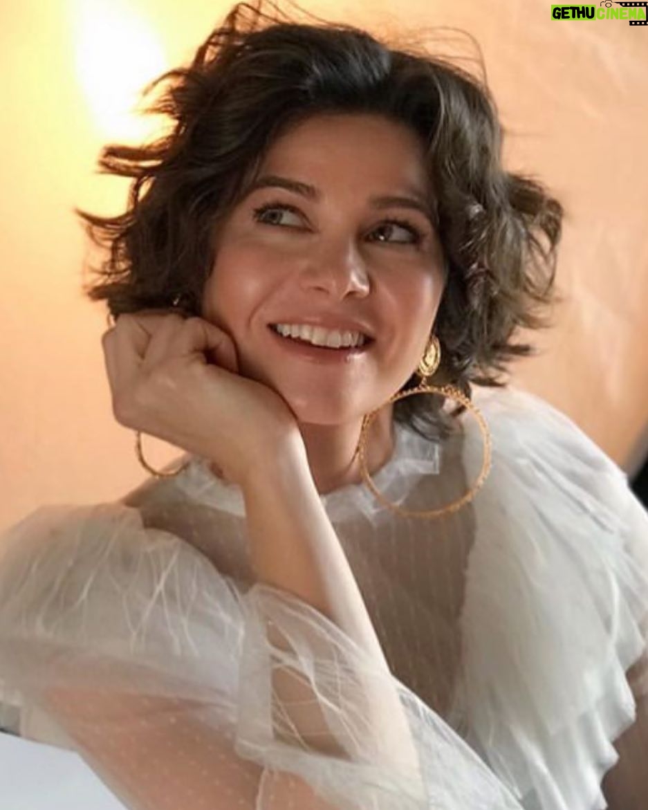 Yosra El Lozy Instagram - Behind the scenes of my shoot with @bilohussein @yasmineeissa @rashad.makeupworks Thank you @mohamedmorsiii for capturing this spontaneous moment