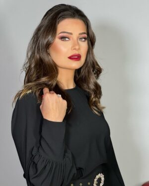 Yosra El Lozy Instagram - من حلقة "فى المساء مع قصواء" على 
@cbcegypt 

Thank you to my amazing team for all the love and support 💕

Styled by @nada_hussam 
Make-up by @abrarelrefaie_ 
Hair by @michaelghabbour1 
Jewelry by @iramjewelry_ 
Dressed in @flairboutique_