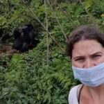 Yosra El Lozy Instagram - Selfie with my Gorilla friend in Rwanda 🦍🇷🇼 #rwanda #naturelovers #summer2021 #holiday