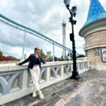 Yuanita Christiani Instagram - Life is like a roller coaster. It has its ups and downs. But it's your choice to scream or enjoy the ride🎢 Lotte World