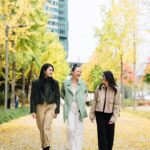 Yuanita Christiani Instagram - Mama-mama healing trip😍 Bahagianya kebangetan!Gak sabar destinasi berikutnya hihihi . Tentunya urusan jepretan kece selama liburan, jagoanku selalu @sweet.escape . Btw, buat yang berencana liburan ke negara mana aja dalam waktu dekat, cussss booking deh. Bisa pake promo code aku: YUANITA10, ada tambahan discount 10% off + 10 extra foto. Good deal buangettt😍 Seoul, Korea