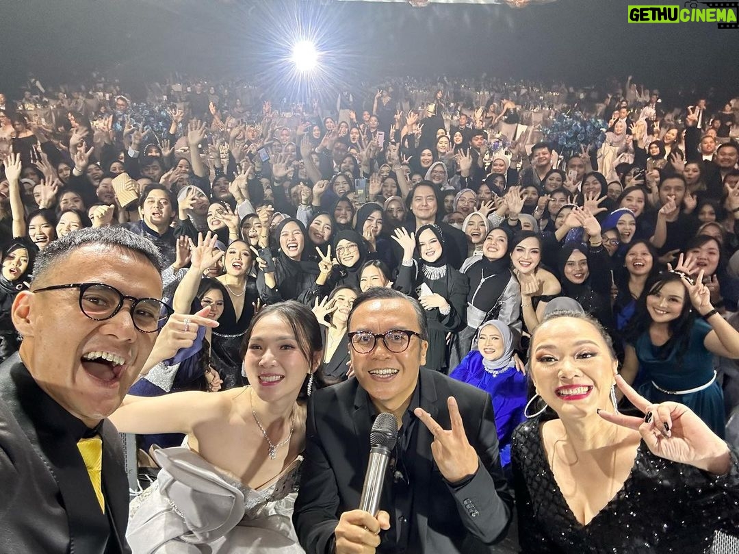Yuanita Christiani Instagram - Nobody can achieve success alone. It takes teamwork to make the dreamwork . Big congrats JIMS Honey! It's such an honor for me to be part of this wonderful event.