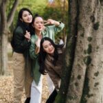 Yuanita Christiani Instagram - Mama-mama healing trip😍 Bahagianya kebangetan!Gak sabar destinasi berikutnya hihihi . Tentunya urusan jepretan kece selama liburan, jagoanku selalu @sweet.escape . Btw, buat yang berencana liburan ke negara mana aja dalam waktu dekat, cussss booking deh. Bisa pake promo code aku: YUANITA10, ada tambahan discount 10% off + 10 extra foto. Good deal buangettt😍 Seoul, Korea