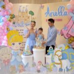 Yuanita Christiani Instagram - Akhirnya hari yang ditunggu-tunggu ayiewa datang juga❤️ @ariellalenorawiguna special request dari yang ulang tahun temanya maunya Cinderella, warna harus blue & pink, characters yang wajib ada pokoknya sesuai request yang mulia🤣