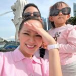 Yuanita Christiani Instagram - Serem ada yang ngambek diajak foto mulu, akhirnya jadi penampakan di slide akhir👻🤣 . my outfit @ariellainstyle