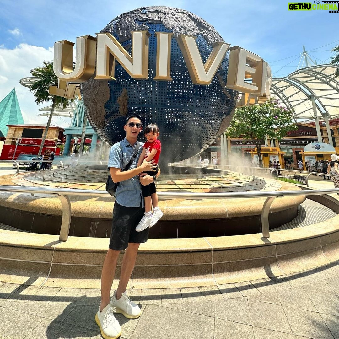 Yuanita Christiani Instagram - You.. You are.. My universe πΆπ . outfit @ariellainstyle