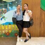 Yuanita Christiani Instagram - Ini kan yang kalian tunggu-tunggu wahai netijen🤣 Seneng banget banget dari single sama-sama, nyari jodoh bareng, nikah bareng, sekarang beranak pinak bareng hihihi Obrolannya udah bukan mau nongkrong dimana & pake baju apa, sekarang bahasannya mau ke playground mana nih🤣. So grateful for our friendship❤️