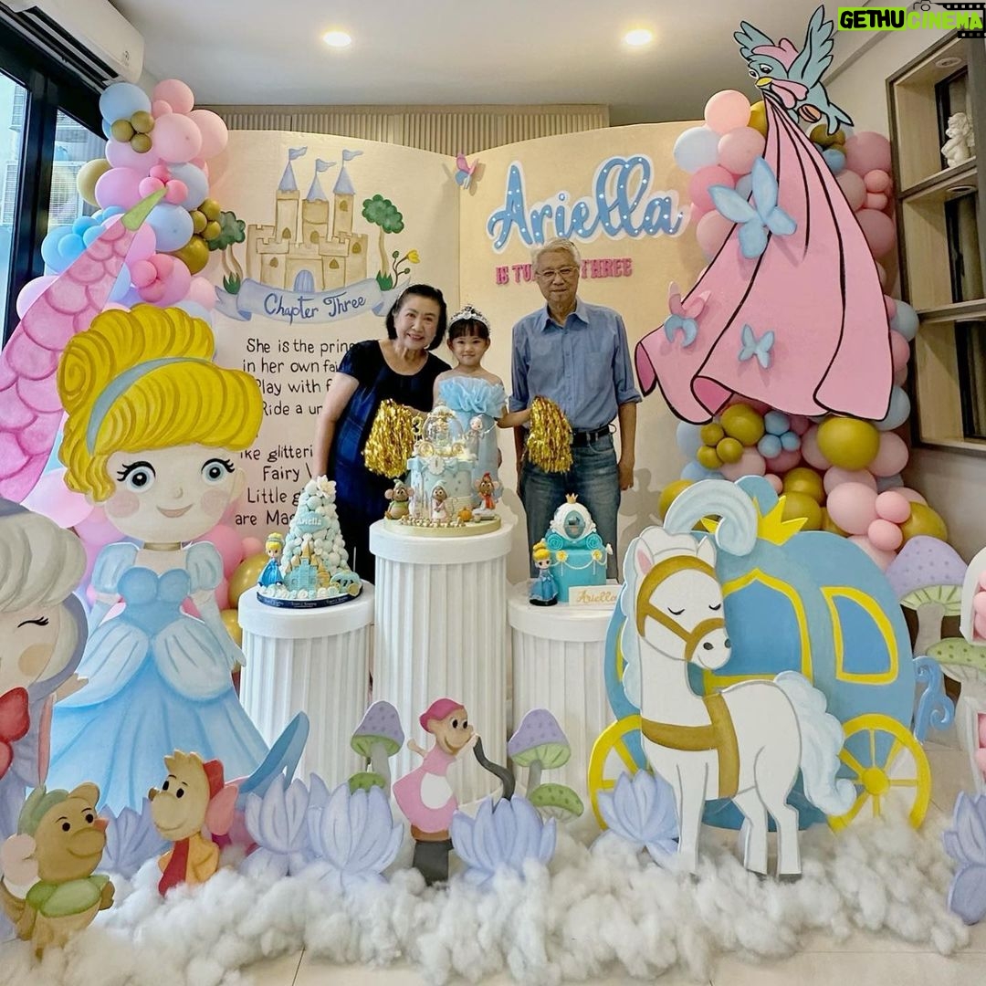 Yuanita Christiani Instagram - bersama kesayangan❤️😍 #ariellaisturningthree #crazyINlovewithYU