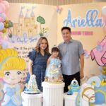 Yuanita Christiani Instagram - bersama kesayangan❤️😍 #ariellaisturningthree #crazyINlovewithYU