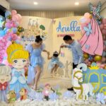 Yuanita Christiani Instagram - Akhirnya hari yang ditunggu-tunggu ayiewa datang juga❤️ @ariellalenorawiguna special request dari yang ulang tahun temanya maunya Cinderella, warna harus blue & pink, characters yang wajib ada pokoknya sesuai request yang mulia🤣