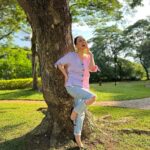 Yuanita Christiani Instagram - Good morning world😍 I'm so in love with this two tone color top from @ariellainstyle. Super cute💋