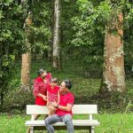 Yuanita Christiani Instagram - Lagi di bedugul, kembaran pake @ariellainstyle sama unyil kesayangan