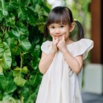 Yuanita Christiani Instagram - Adududuuhh... anak gadis pak Indra mulai banyak tingkah🤣 juara banget deh ini @sweet.escape jepretnya hahaha. Ini baru sebagian kecil, masih buanyaakk banget yang bikin gemes sampe pusing mau post yang mana, helep!🤣 Slide berapa yang paling gemoy?