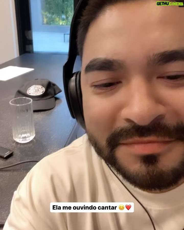 Yudi Tamashiro Instagram - Eu disse que não voltaria a cantar, só que não sou mais eu quem vivo, mas Cristo vive em mim! E usarei todas as forças e recursos pra falar o que Deus fez em mim! Aqui em casa Produzindo algo incrível com meu parceiro @edoliveroficial 🎧 SORRINDO POR DENTRO E POR FORA ❤️ Alphaville