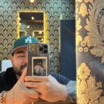 Yudi Tamashiro Instagram - As coisas mudam, né? Antes era foto na carteira, agora na capa do celular. Mas o amor continua sendo o mesmo. TE AMO @eumila ❤️ São Paulo, Brazil