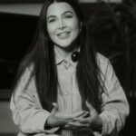 Yudi Tamashiro Instagram - Por que estou tão feliz com o retorno dele à música? Orei muito por esse momento e pedi várias vezes para que ele voltasse a cantar, pois o via produzindo, criando e me ajudando com tanto amor. Cada dia ele acordava com uma nova ideia, sempre muito criativo. Sentia que ele precisava expressar isso em um projeto próprio, para poder derramar mais sobre a vida das pessoas. Então, ele entrou em oração, e Deus confirmou que a vontade do meu coração estava alinhada com os planos Dele. O @yuditamashiro sempre foi apaixonado por música, e pude ajudá-lo a resgatar essa paixão, agora com um propósito ainda maior: levar a palavra do Senhor. Como me alegro com este momento! Até está aprendendo a tocar piano rs, fazendo aulas comigo, e não para de buscar referências. Te amo, meu amor. Você é meu orgulho, e estarei sempre aqui, te apoiando e aplaudindo. Tenho certeza de que muitas vidas serão tocadas através da sua verdade. 🥹🙌🏻🔥❤️ Anotem essa data 19/03/24 Lançamento da música: “OLHA O QUE ELE FEZ EM MIM”