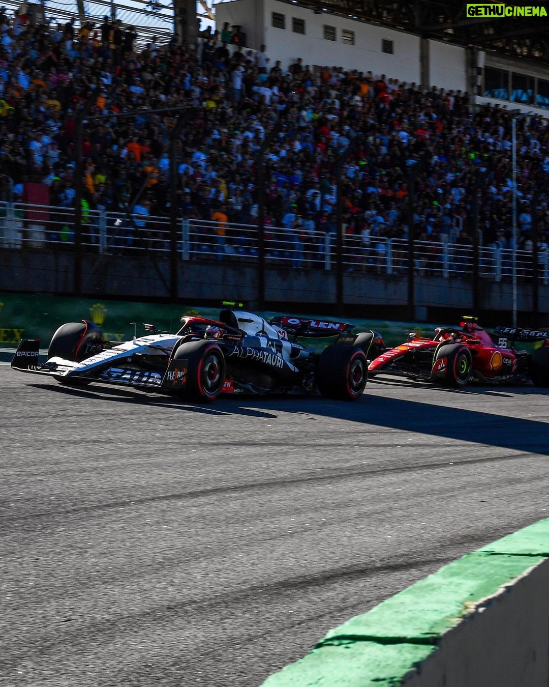 Yuki Tsunoda Instagram - YEEAAA!! That was a great day! P6 in the Sprint and back in the points!! ✌️ Feels so good to bounce back like that! Good job by the whole team 👏 Autódromo de Interlagos